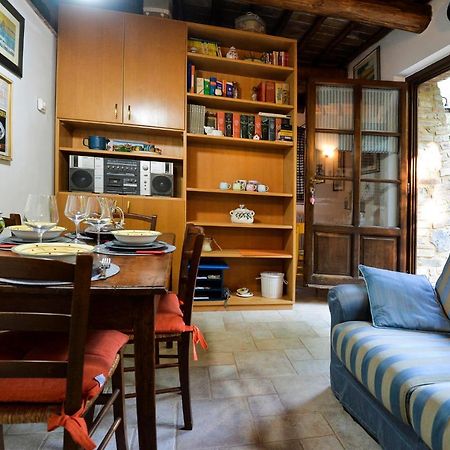Loft In Antico Mulino Apartment Isola d'Arbia Екстериор снимка