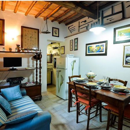 Loft In Antico Mulino Apartment Isola d'Arbia Екстериор снимка